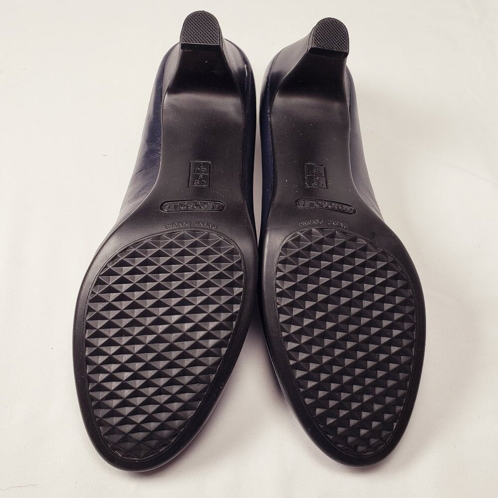 AEROSOLES Women's Navy Blue Heels - Picture 12 of 14